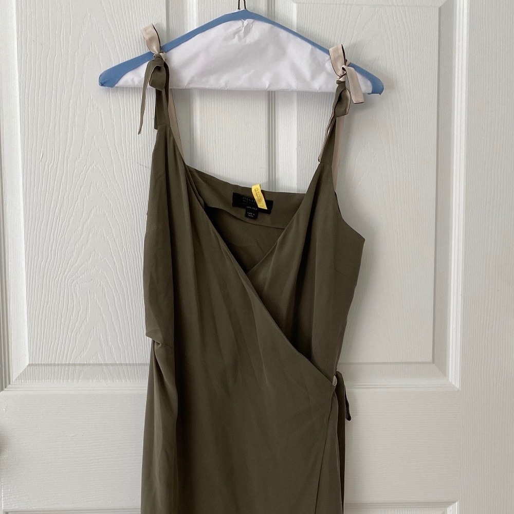 100% Silk AllSaints Wrap Dress in Olive and Nude pink sz 4
